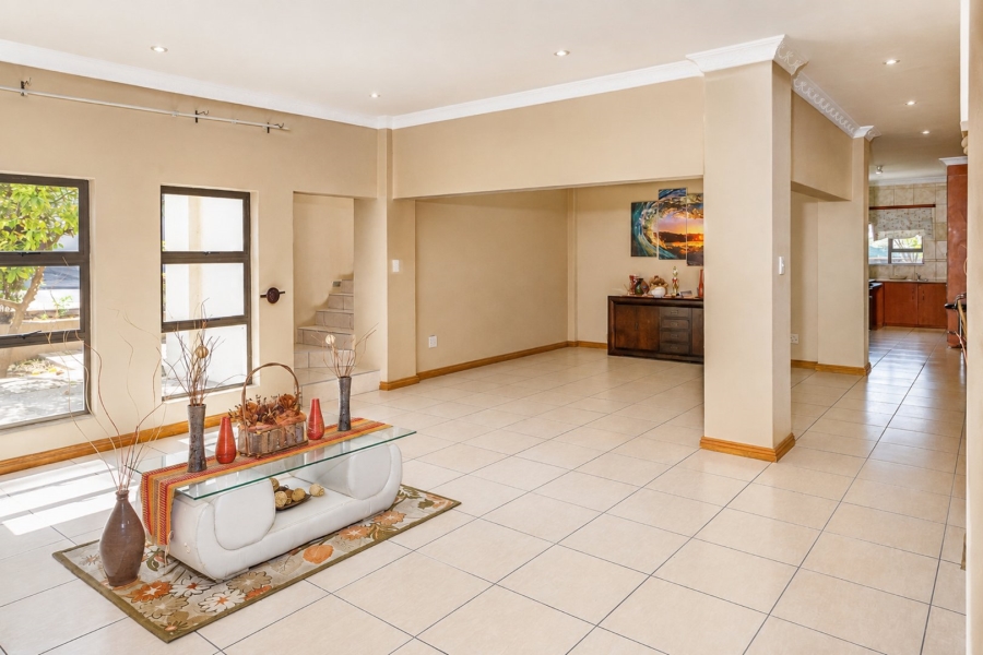 4 Bedroom Property for Sale in Kosmos Ridge North West